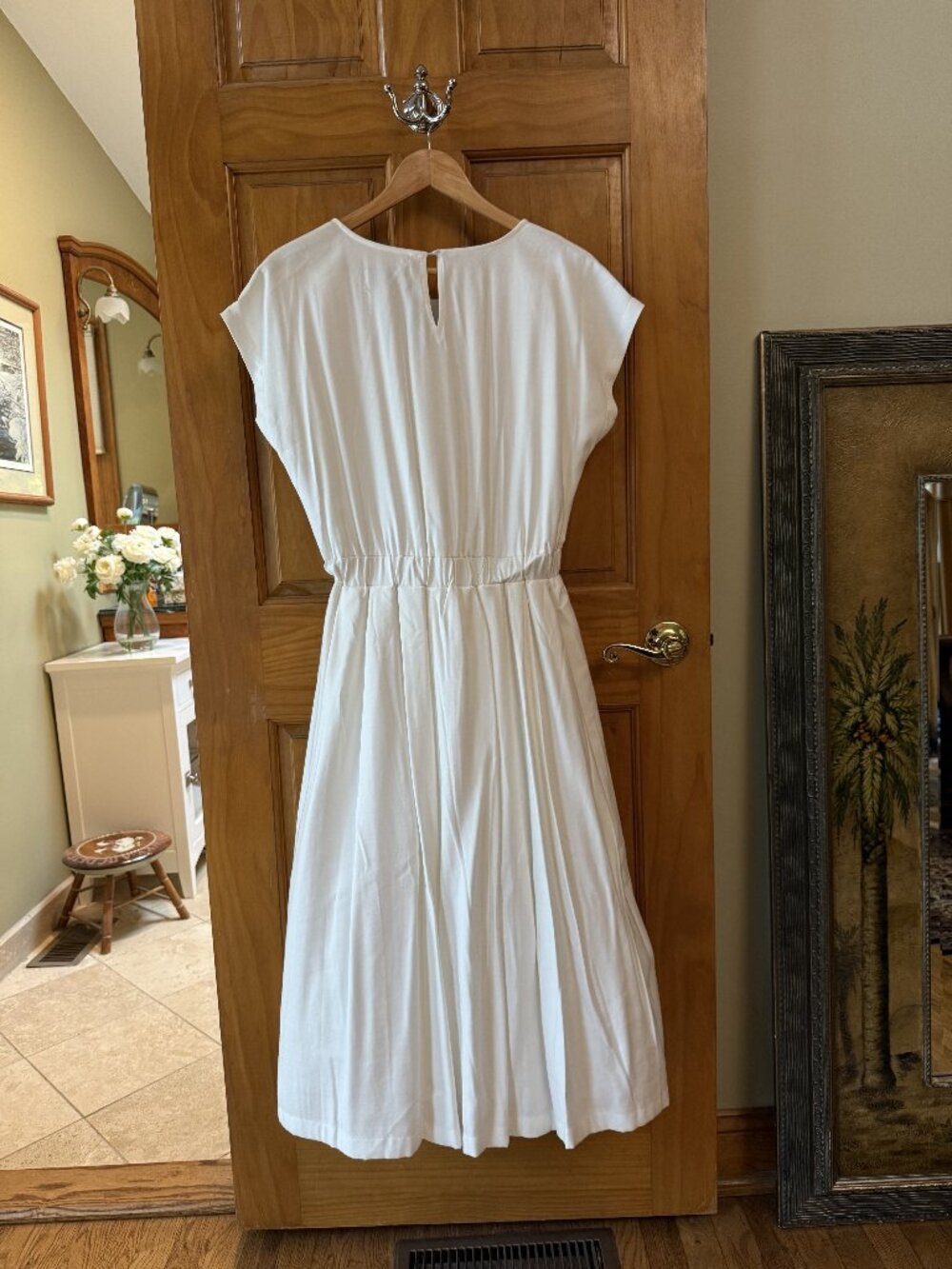 NWT J.O.A. Los Angeles White Pleated Midi Dress Size M Lined